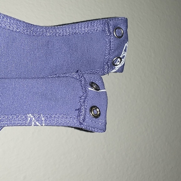 Abstract Face Print Bodysuit_Asymetrical Neck - Picture 5 of 11